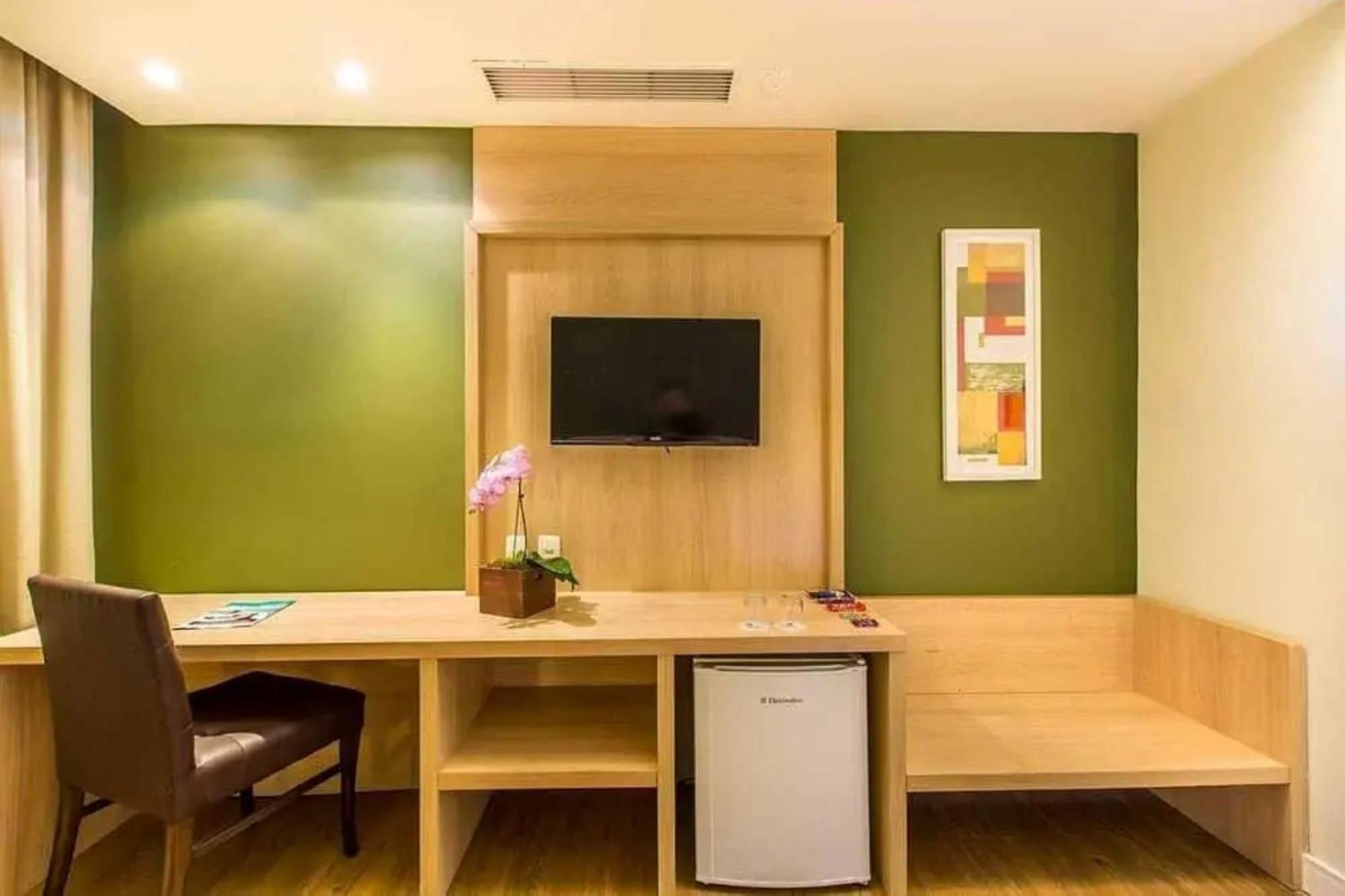 Superior Apartment,1758549867:JPEG